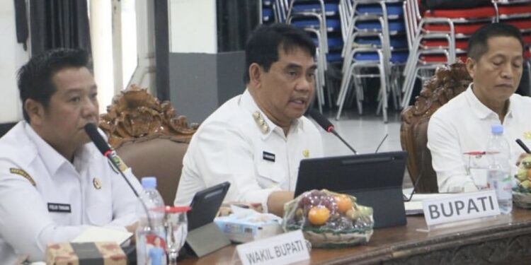 Rakor Camat se-Barito Utara: Perkuat Kolaborasi Pemerintah Kecamatan dan Kabupaten