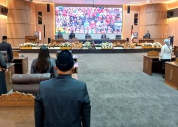 Ketua DPRD Barito Utara Pimpin Paripurna Jawaban Pemerintah Terhadap Lima Raperda