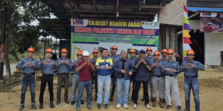 Bara Indah Sinergi Group Cetak Operator Alat Berat Muda Lewat Program Green Training Operator